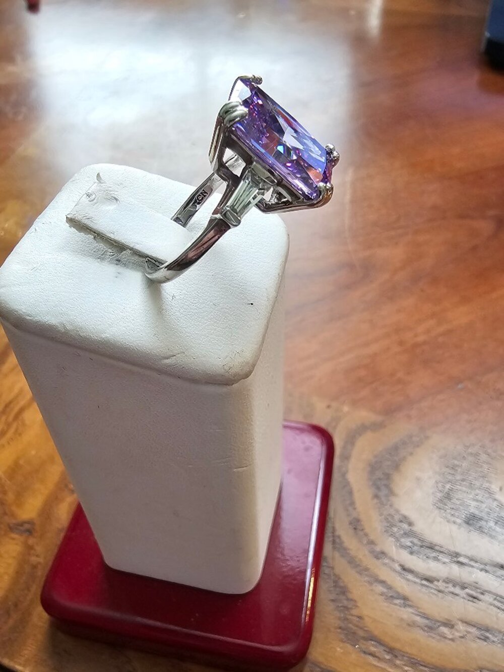 Ring - Picture 3 of 3